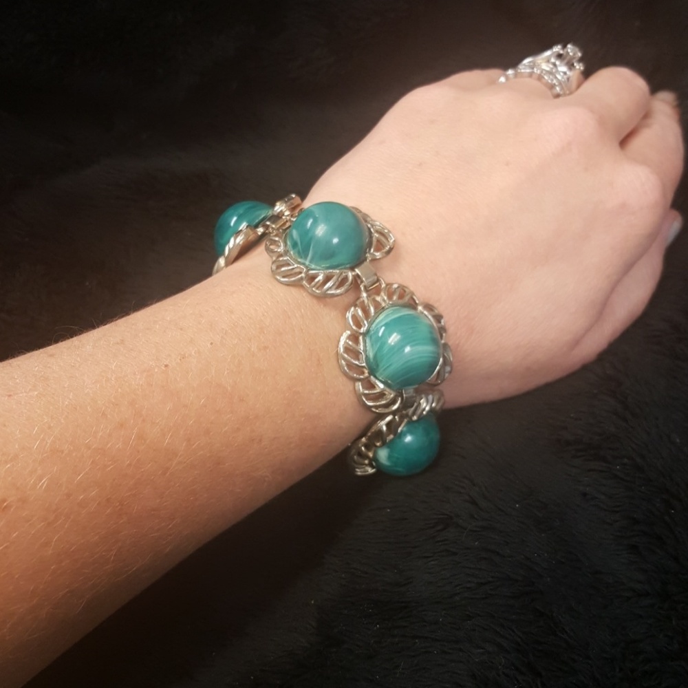 Vintage Green Acrylic Bracelet